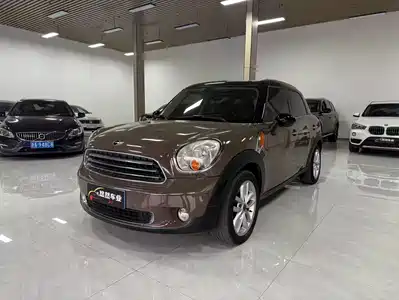 MINI COUNTRYMAN 2011