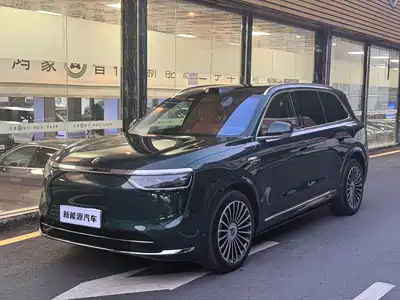 AITO Wenjie M8 2025