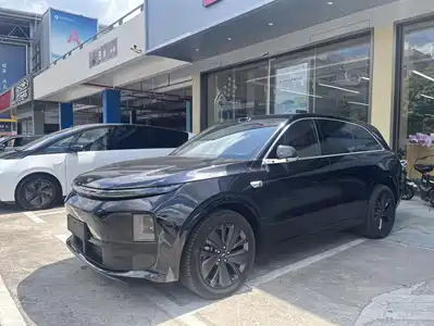 Li Auto L6 2025