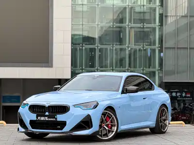 BMW M240i 2025