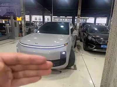 Li Auto L6 2024
