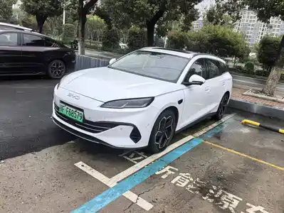 BYD Seal 06 DM-i Touring 2025