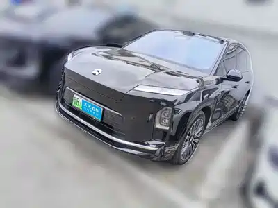 NIO ES8 2025