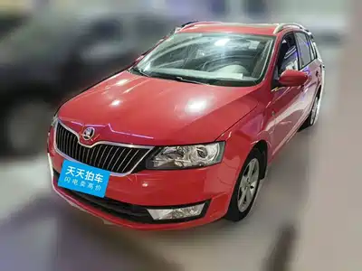 Škoda Rapid Spaceback 2014
