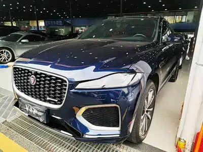 Jaguar F-PACE 2021