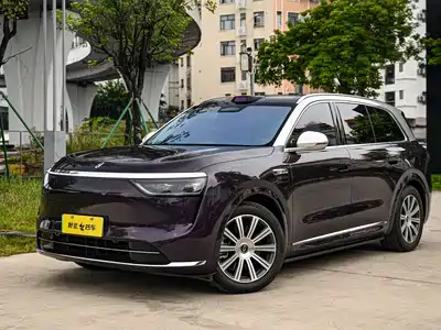 AITO Wenjie M8 2025