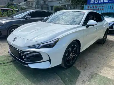 MG MG7 2023