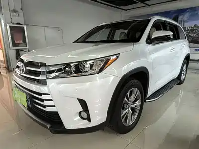 Toyota Highlander 2021
