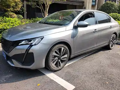 Peugeot 408 2023