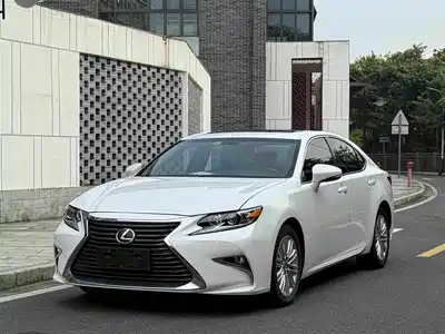 Lexus ES 2017
