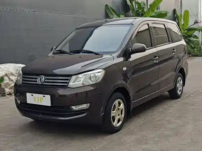 Dongfeng Fengguang 330 2017