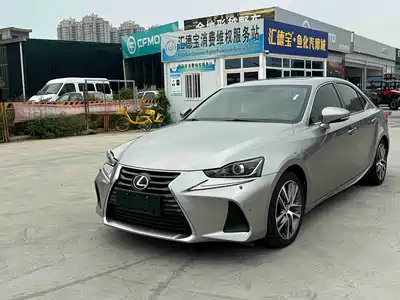 Lexus IS 2017