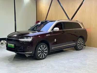 AITO Wenjie M9 2025