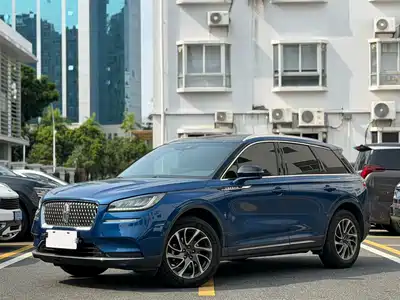 Lincoln Adventurer 2020
