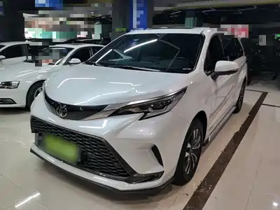 Toyota Granvia 2025