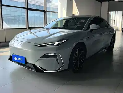 Geely Galaxy E8 2025