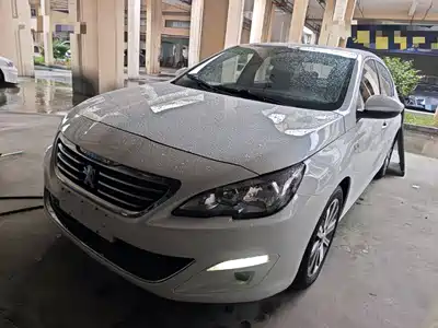 Peugeot 408 2016