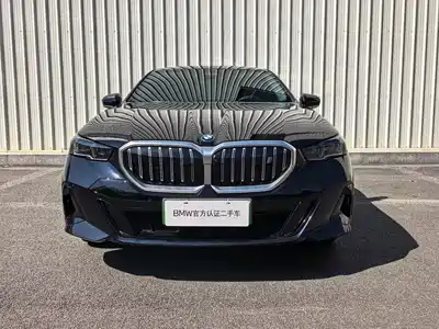 BMW i5 2026