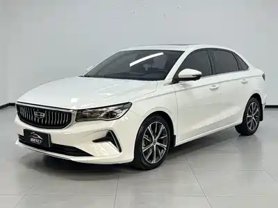 Geely Emgrand 2022
