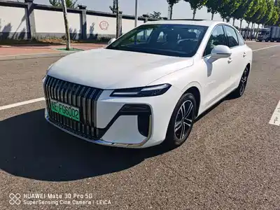 Roewe M7 DMH 2026