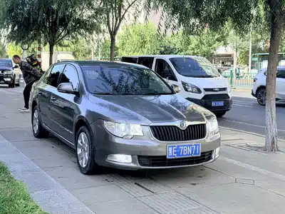 Škoda Superb 2011