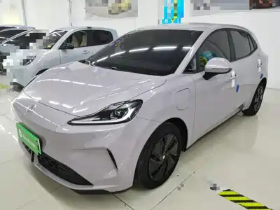 MG MG4 EV 2025