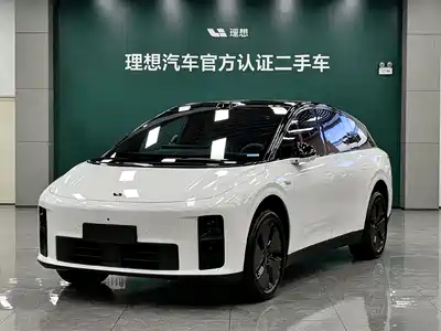 Li Auto i6 2025