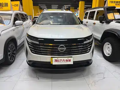 Nissan Terra 2024