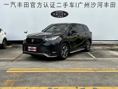 Toyota Crown Kluger 2024