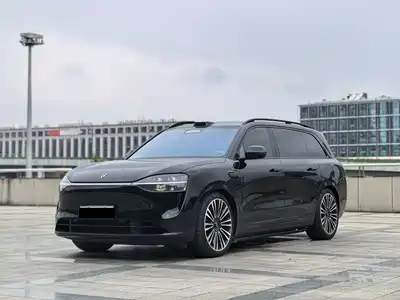 AITO Wenjie M9 2025