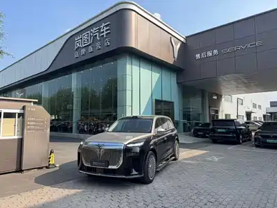 Voyah Auto Taisan 2025