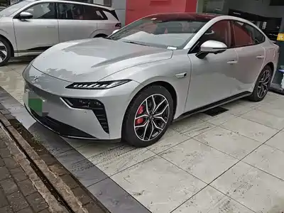 Dongfeng Yipai eπ007 2025