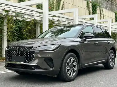 Lincoln Adventurer 2024