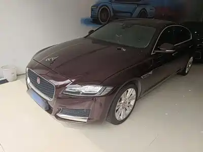 Jaguar XFL 2018
