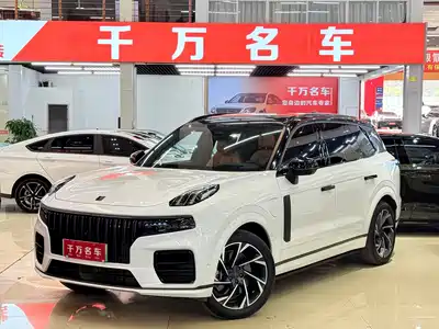 Lynk & Co 09 EM-P 2022