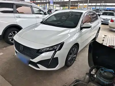 Peugeot 408 2023