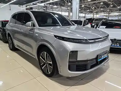Li Auto L8 2024