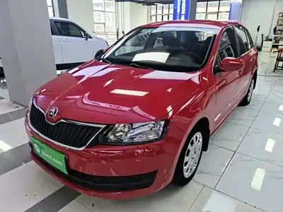 Škoda Rapid Spaceback 2014