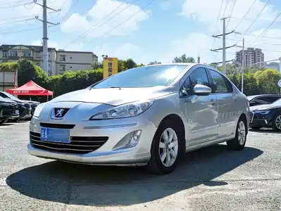 Peugeot 408 2012