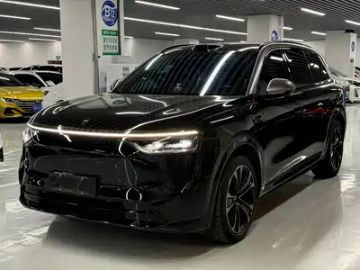 AITO Wenjie M8 2025