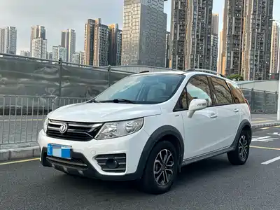 Dongfeng Fengxing Joyear X3 2017