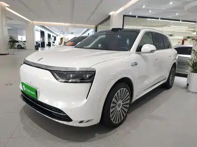 AITO Wenjie M8 2025