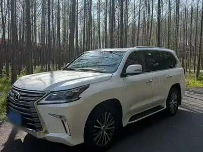 Lexus LX 2019