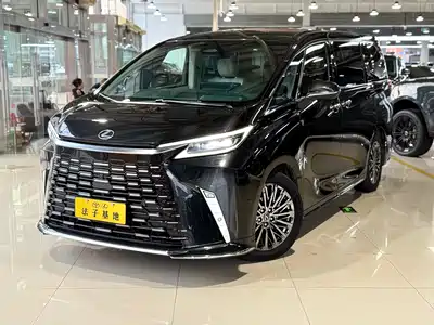 Lexus LM 2024