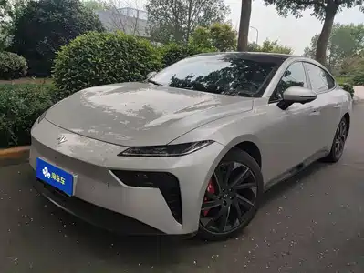 Dongfeng Yipai eπ007 2024