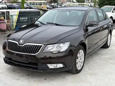 Škoda Superb 2015