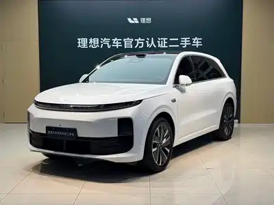 Li Auto L6 2025