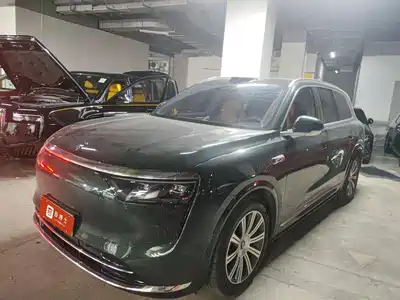 AITO Wenjie M8 2025