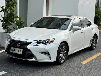 Lexus ES 2017