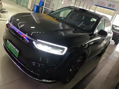 AITO Wenjie M7 2025